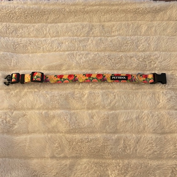 Brand new dog collar - Picture 1 of 3